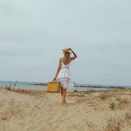 B&B Il Mare In Una Stanza Ortona Bagian luar foto