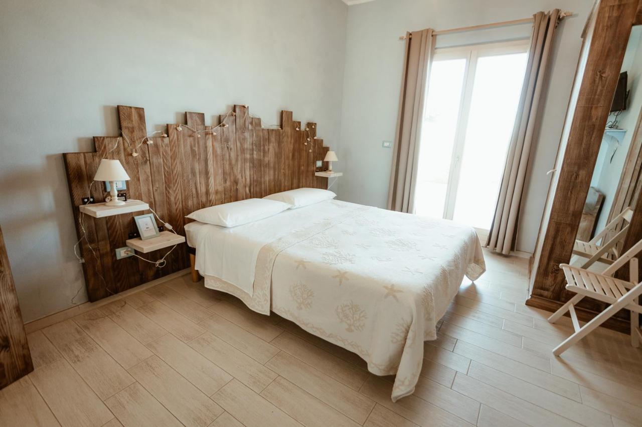 B&B Il Mare In Una Stanza Ortona Bagian luar foto