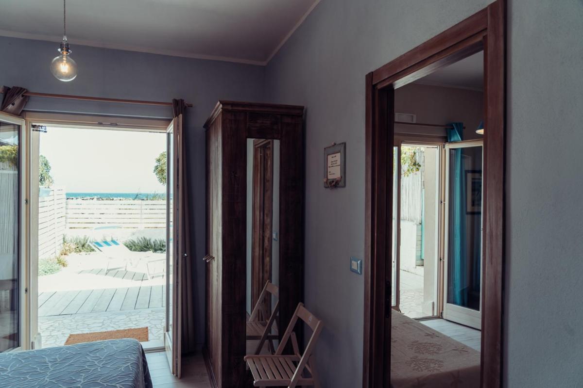 B&B Il Mare In Una Stanza Ortona Bagian luar foto